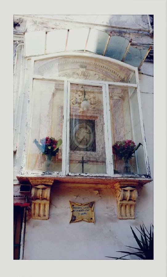 Il Volo Del Gabbiano Apartment Napoli Bagian luar foto